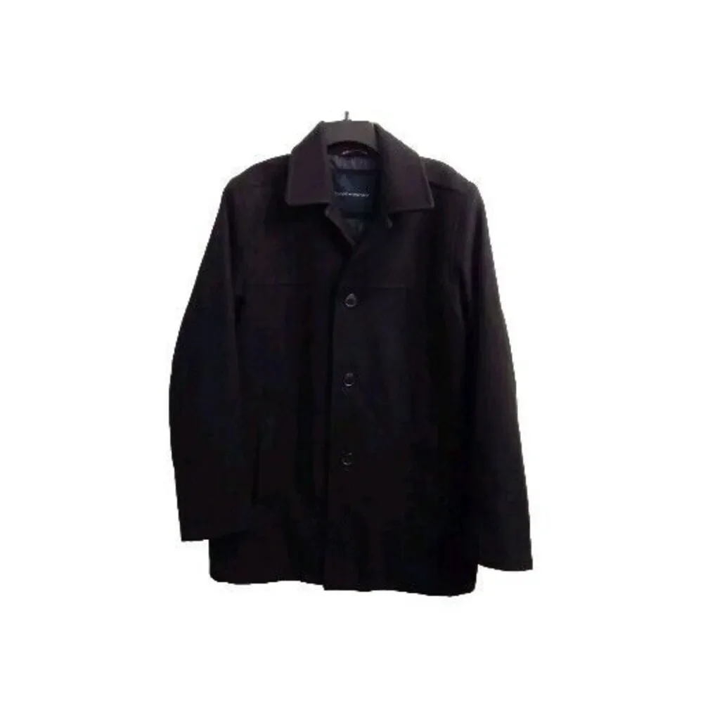 Tommy Hilfiger command attention